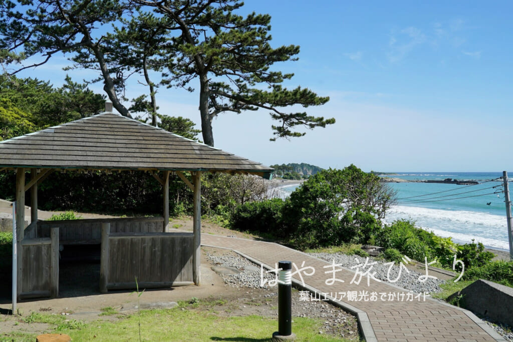 神奈川県立近代美術館-葉山館・一色海岸を望む東屋（撮影日：2024.05.17）