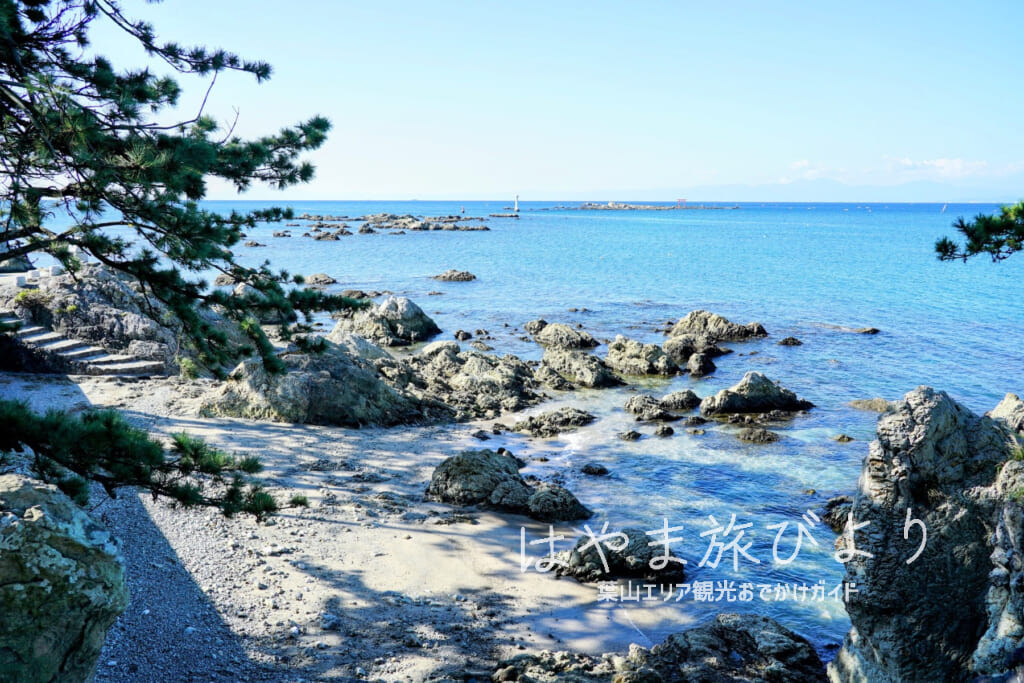 森戸神社（森戸大明神）裏の海岸（撮影日：2021.11.05）